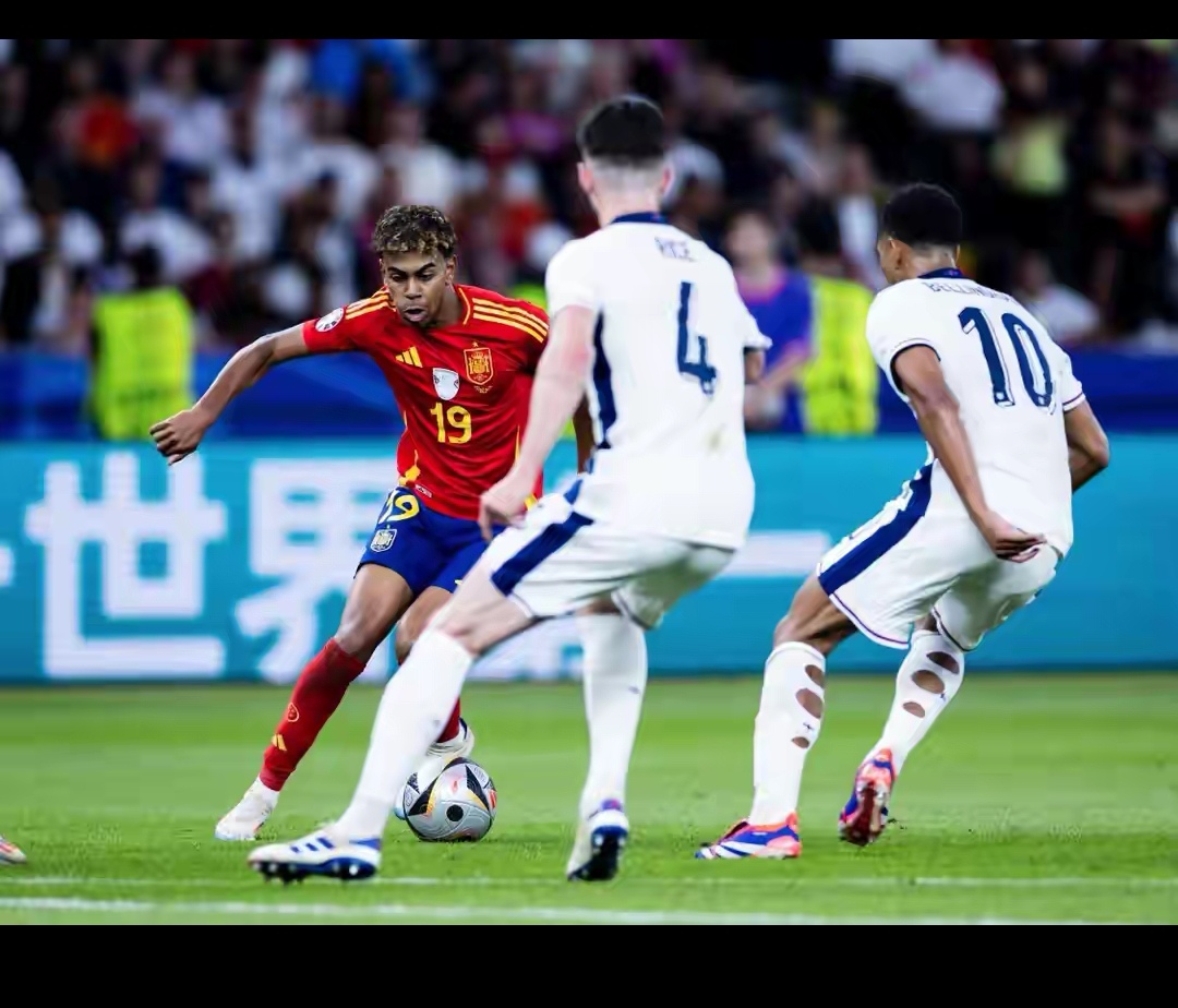 足球盛宴再次上演，欧洲豪门交锋令人期待