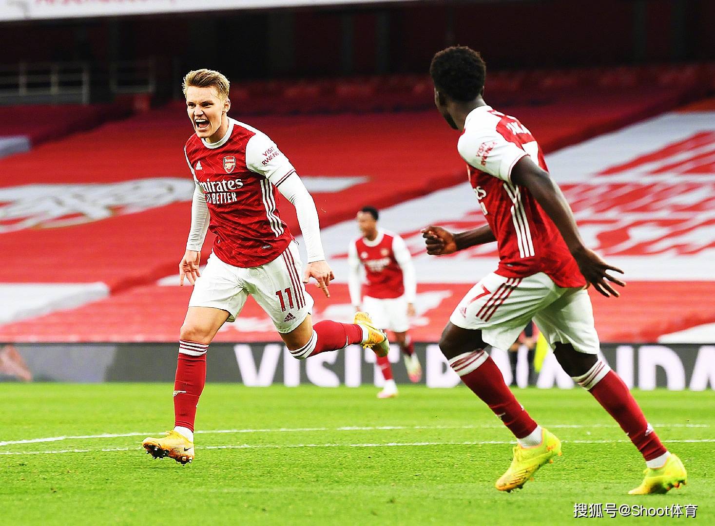 法国翻盘阿森纳，卡瓦哈尔扛起全队