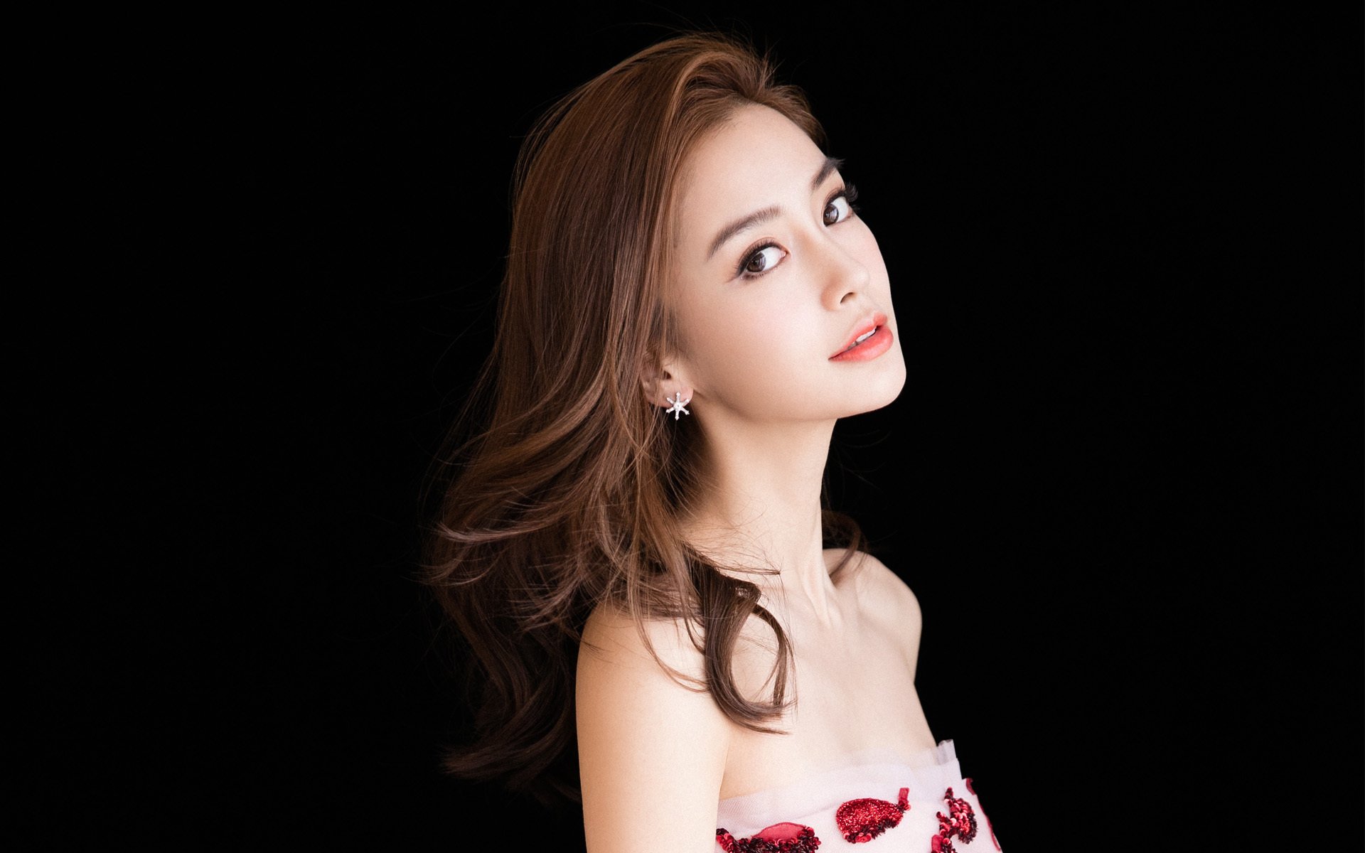 英超争冠之夜,乔治如何用攻防转换改写冠军剧本