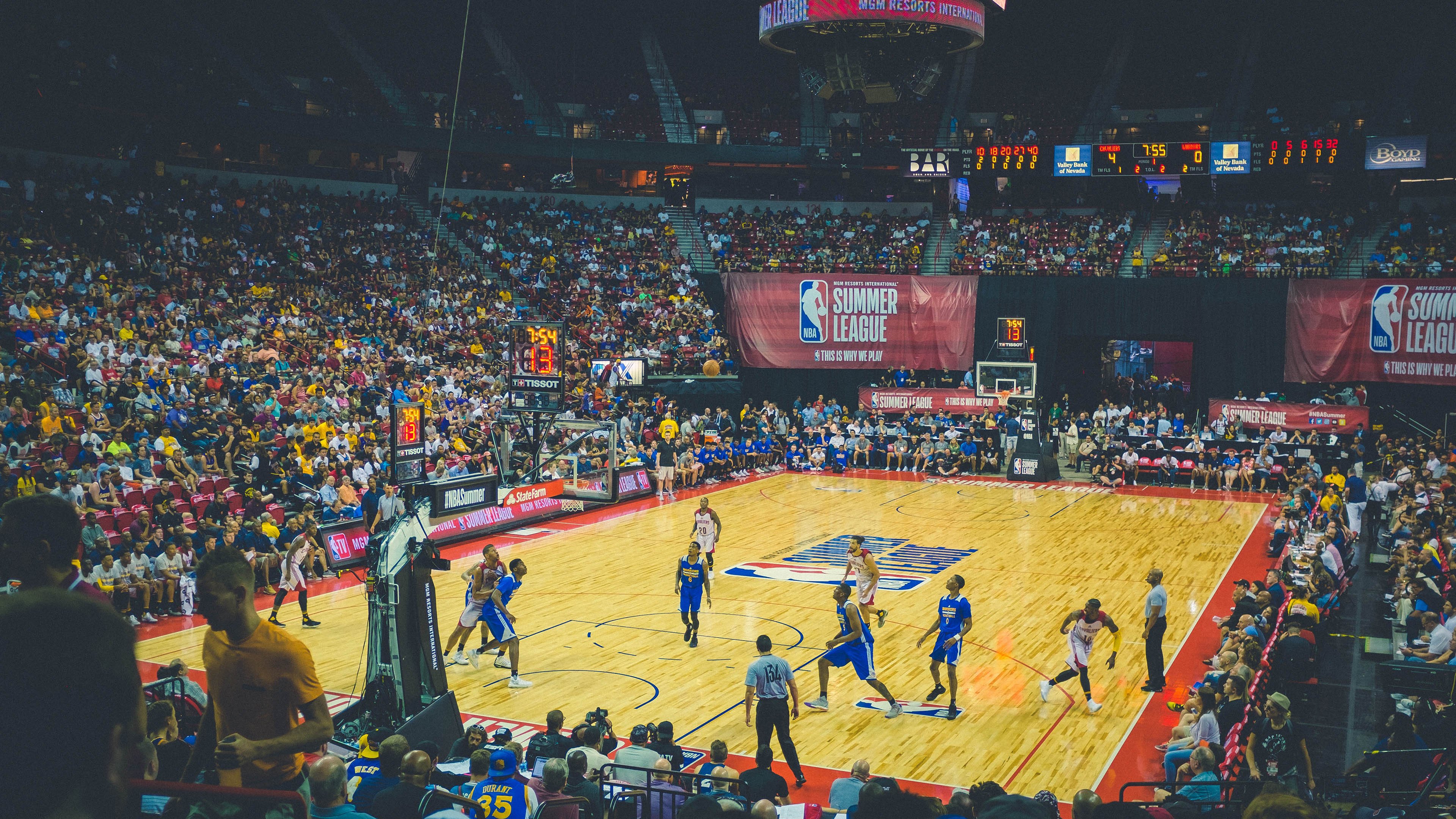 文班亚马稳定输出不掉线，76人稳稳拿下尼克斯